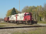 SOO 4436 & 4435 approach the diamond with one ballast load